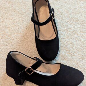 Size 2 velvet suede child Molly girls dance dress shoes mary jane heels velcroe